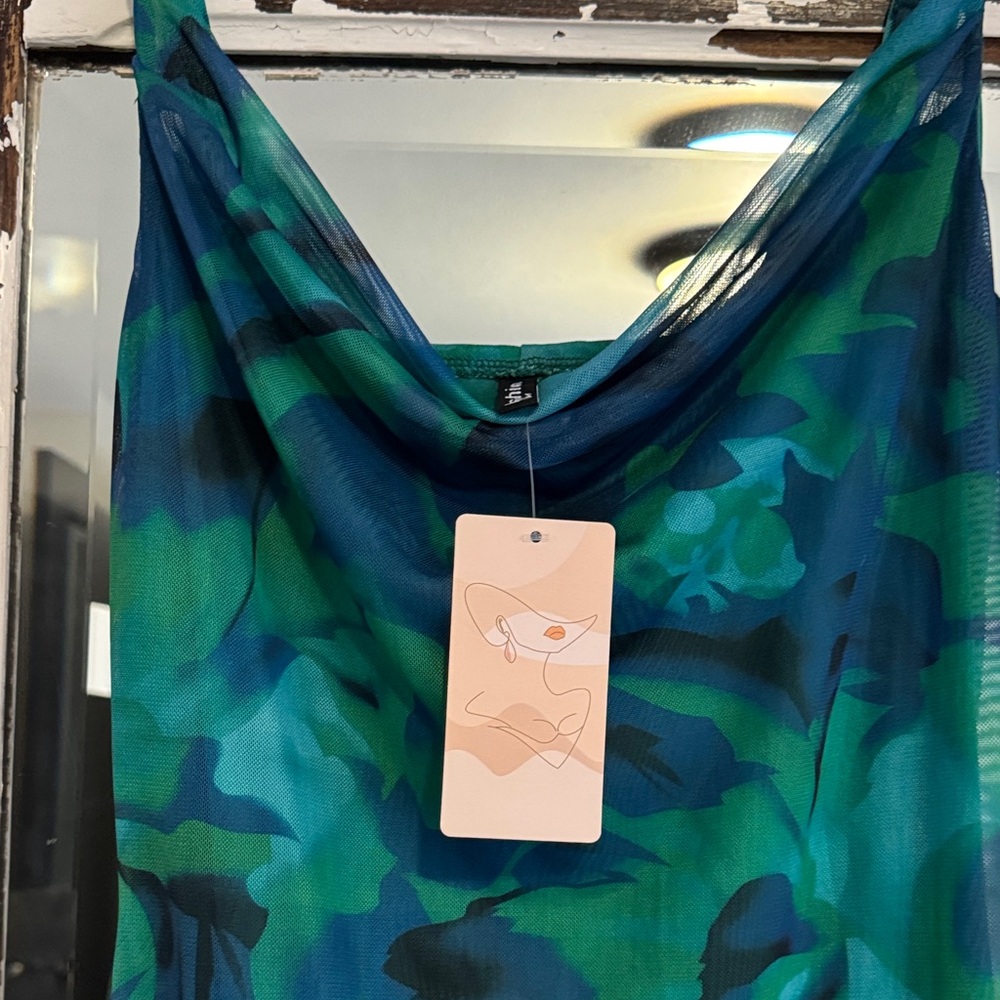 Sleeveless Cowl Maxi Dress in Teal and Navy Floral - Picture 3 of 5